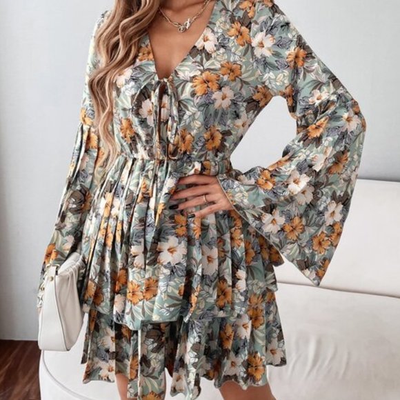 Dresses & Skirts - Allover Floral Knot Layered Pleated A-line Dress